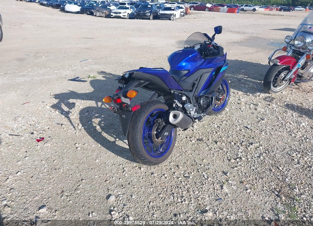2024 YAMAHA YZFR3 A VIN: MH3RH18Y1RK015612