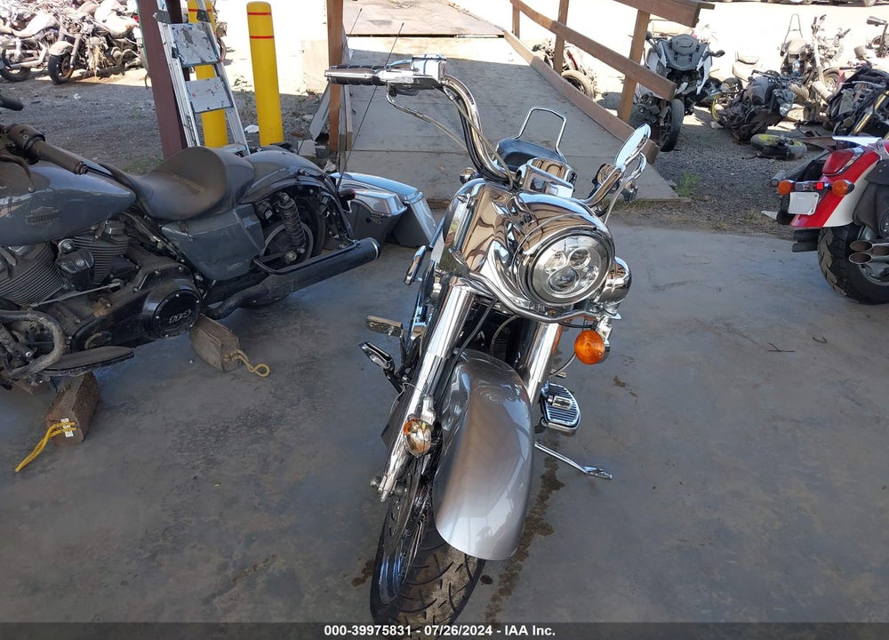 2000 HARLEY-DAVIDSON FLHRI VIN: 1HD1FBW31YY639824