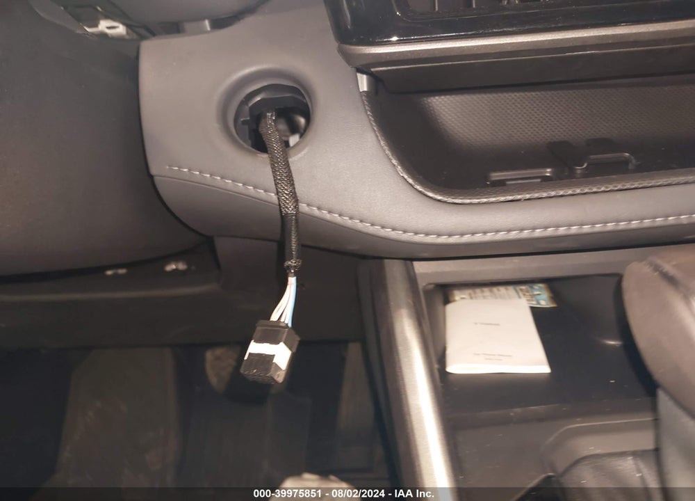 2022 TOYOTA HIGHLANDER XLE VIN: 5TDHZRBH4NS245288