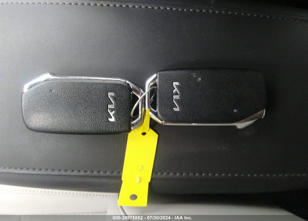 2023 KIA NIRO EX VIN: KNDCR3LE8P5066434
