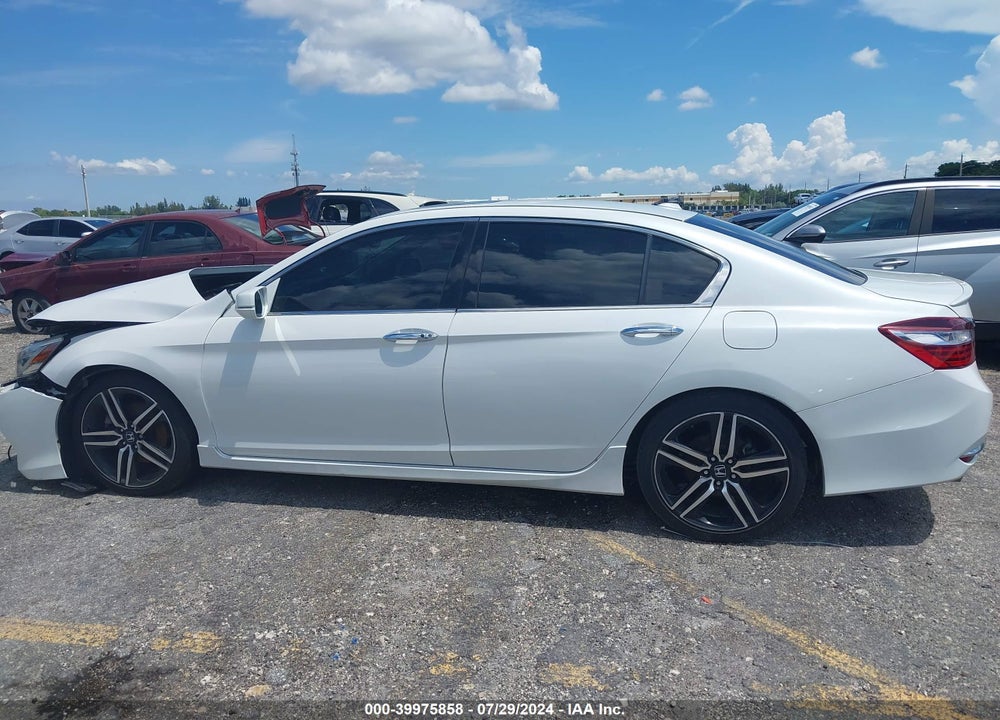 2017 HONDA ACCORD TOURING V6 VIN: 1HGCR3F9XHA016157