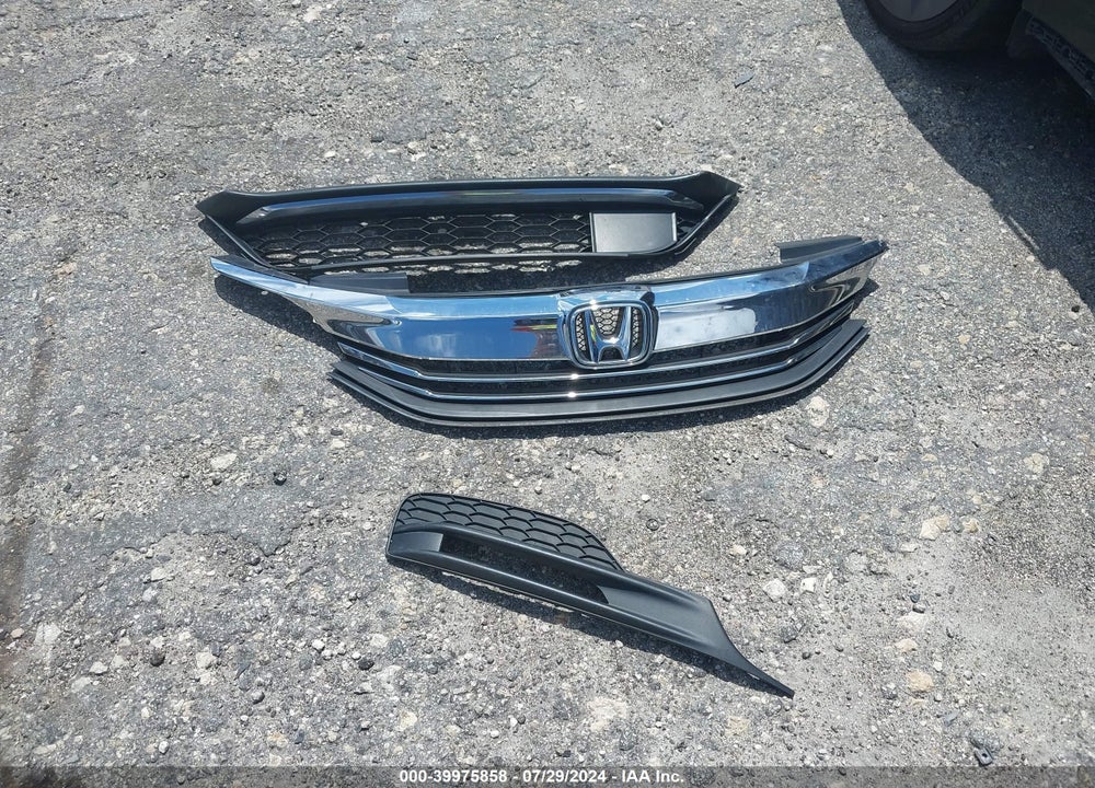 2017 HONDA ACCORD TOURING V6 VIN: 1HGCR3F9XHA016157