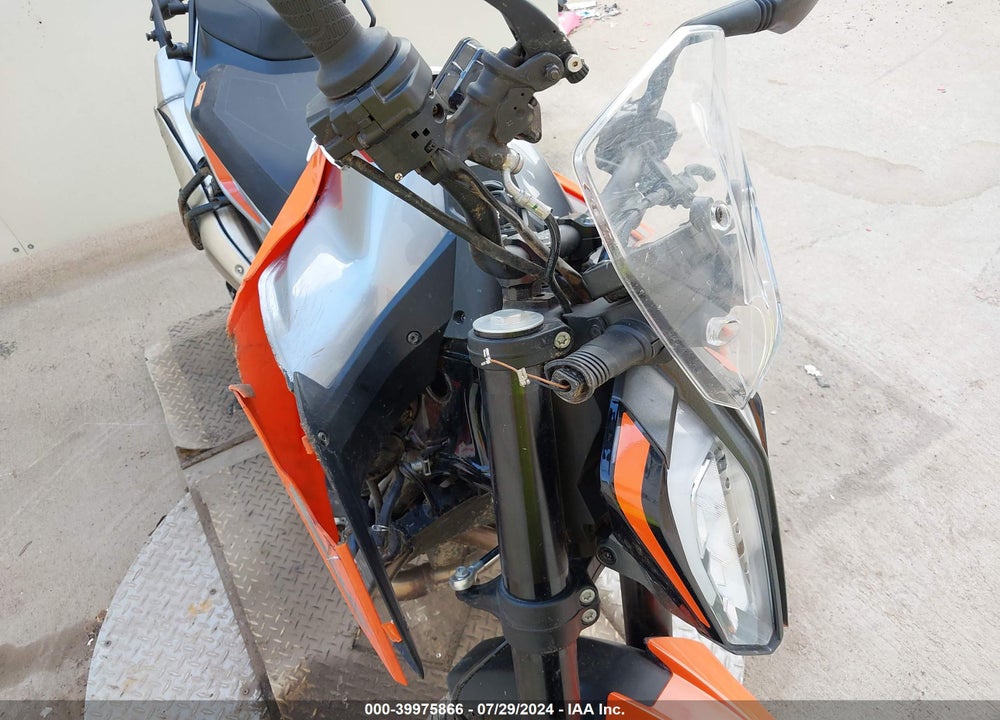 2019 KTM 790 DUKE VIN: VBKTU6401KM737958