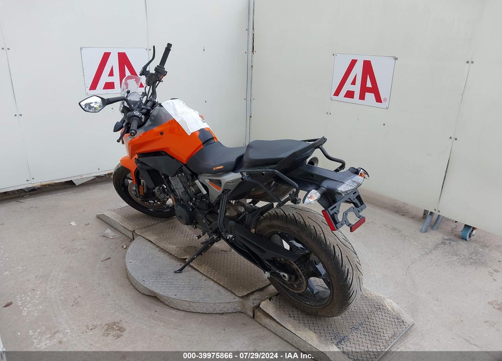 2019 KTM 790 DUKE VIN: VBKTU6401KM737958