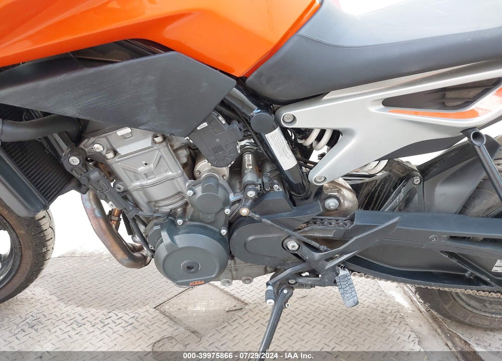 2019 KTM 790 DUKE VIN: VBKTU6401KM737958