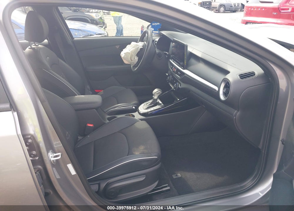 2023 KIA FORTE GT LINE VIN: 3KPF54AD1PE680111