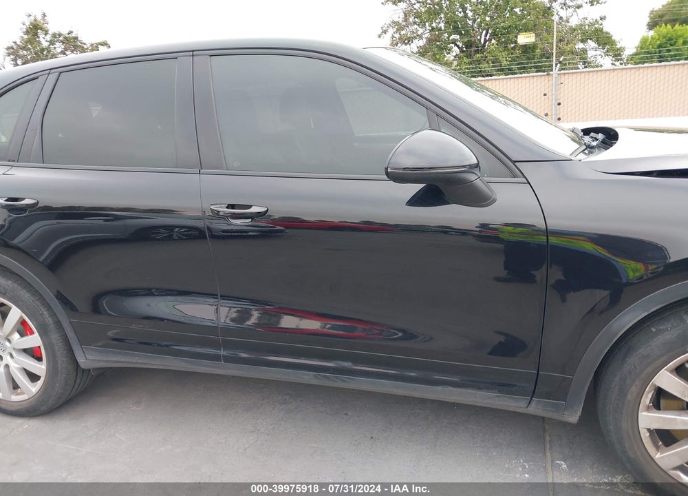 2015 PORSCHE CAYENNE TURBO VIN: WP1AC2A25FLA80604