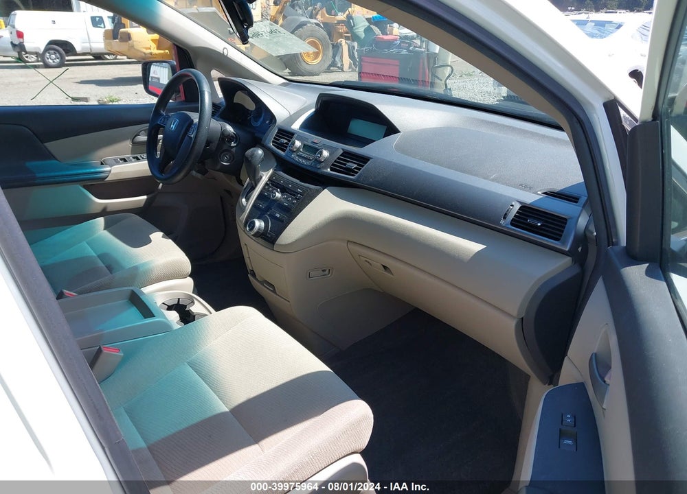 2011 HONDA ODYSSEY EX VIN: 5FNRL5H48BB007740