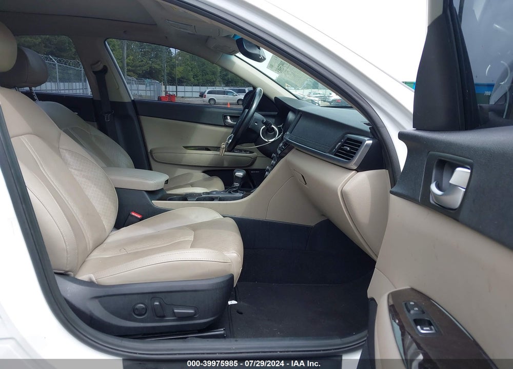 2016 KIA OPTIMA VIN: 5XXGU4L35GG067573