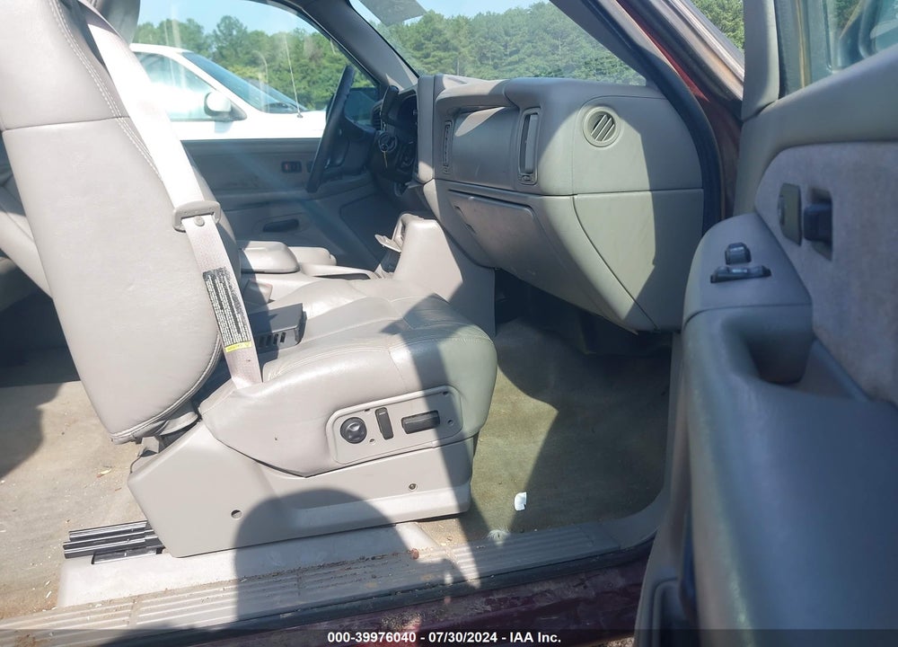 2000 CHEVROLET SILVERADO 1500 VIN: 1GCEK19T7YZ308910