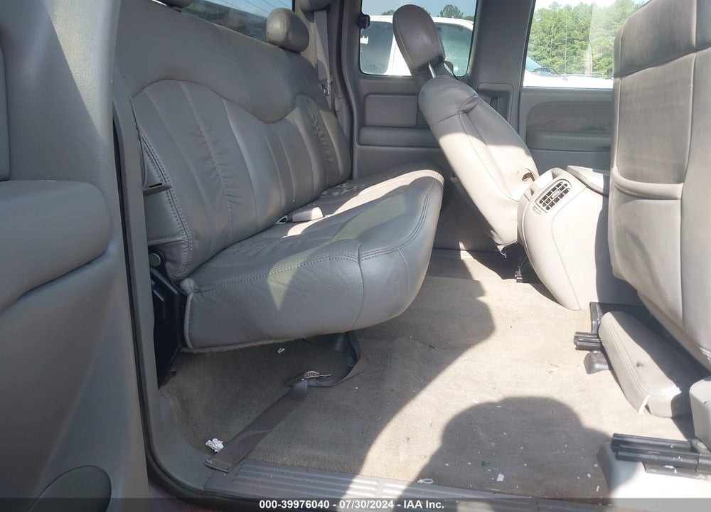 2000 CHEVROLET SILVERADO 1500 VIN: 1GCEK19T7YZ308910