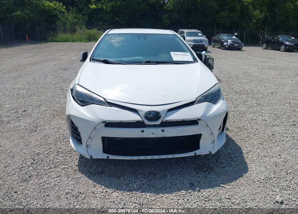 2018 TOYOTA COROLLA SE VIN: 2T1BURHE7JC029486