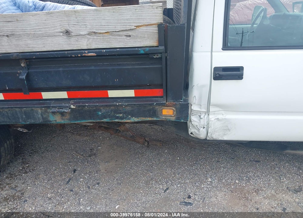 2002 CHEVROLET C3500 HD CHASSIS VIN: 3GBKC34G32M104253