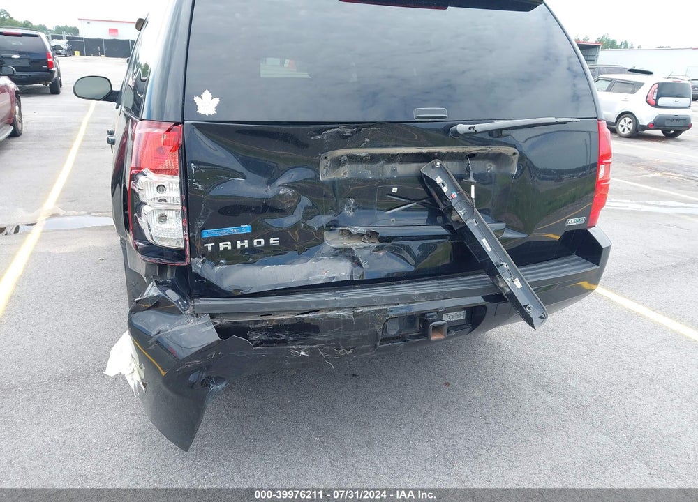 2011 CHEVROLET TAHOE LS VIN: 1GNSKAE0XBR333345