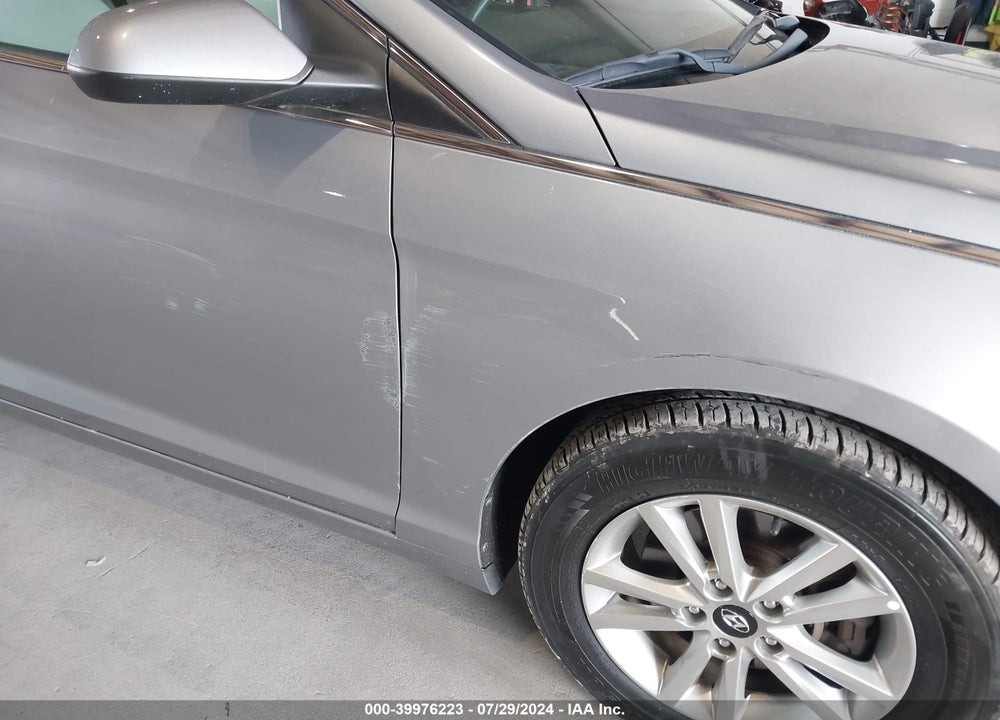 2017 HYUNDAI SONATA VIN: 5NPE24AF9HH576467