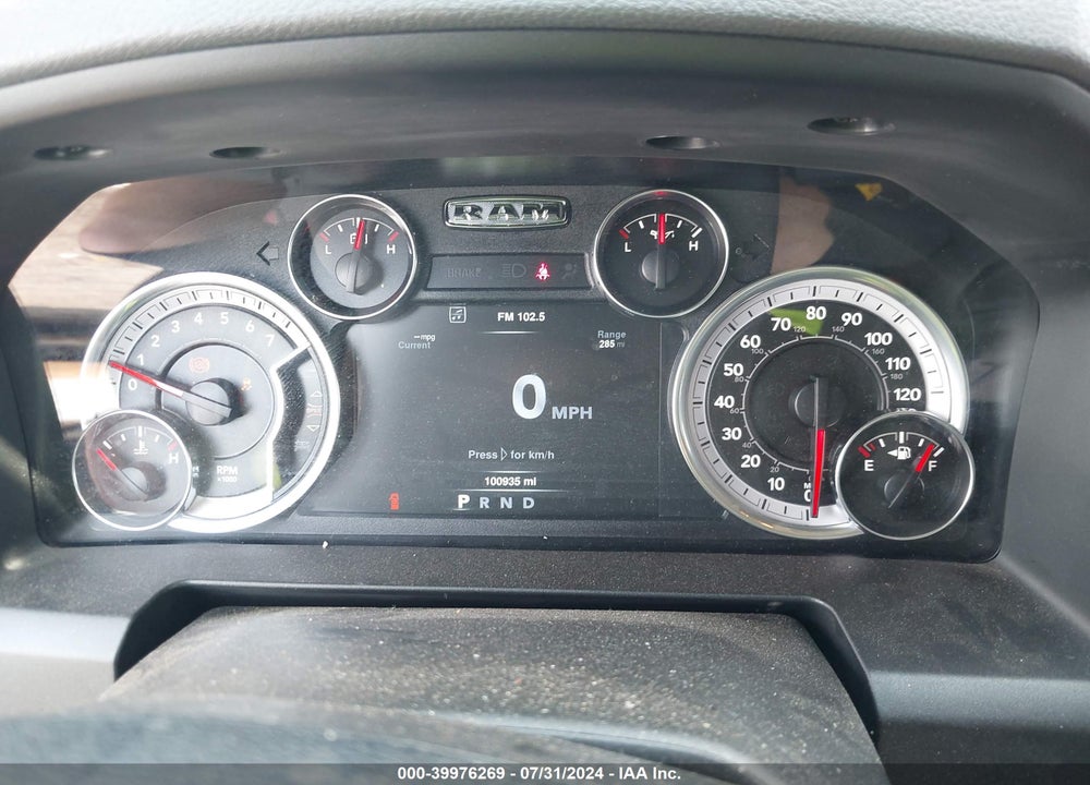 2019 RAM 1500 CLASSIC EXPRESS 4X2 5'7 BOX VIN: 1C6RR6KT3KS701900