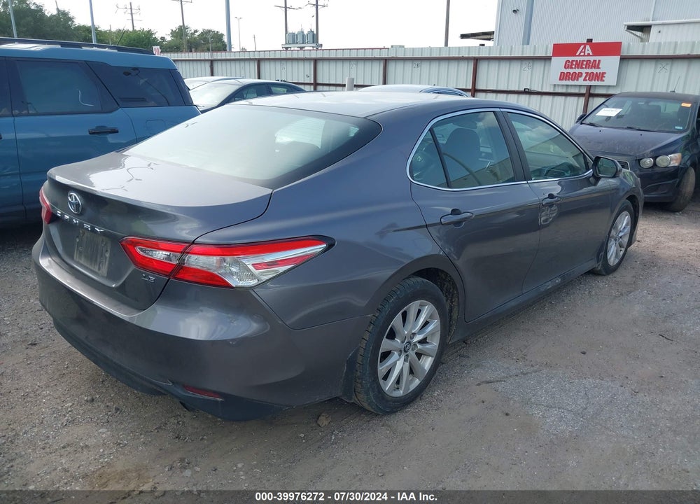 2018 TOYOTA CAMRY VIN: 4T1B11HK3JU529062