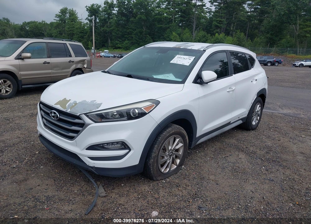 2017 HYUNDAI TUCSON SE VIN: KM8J33A45HU412719