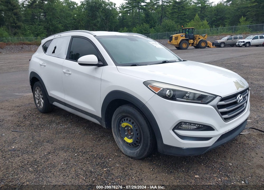 2017 HYUNDAI TUCSON SE VIN: KM8J33A45HU412719