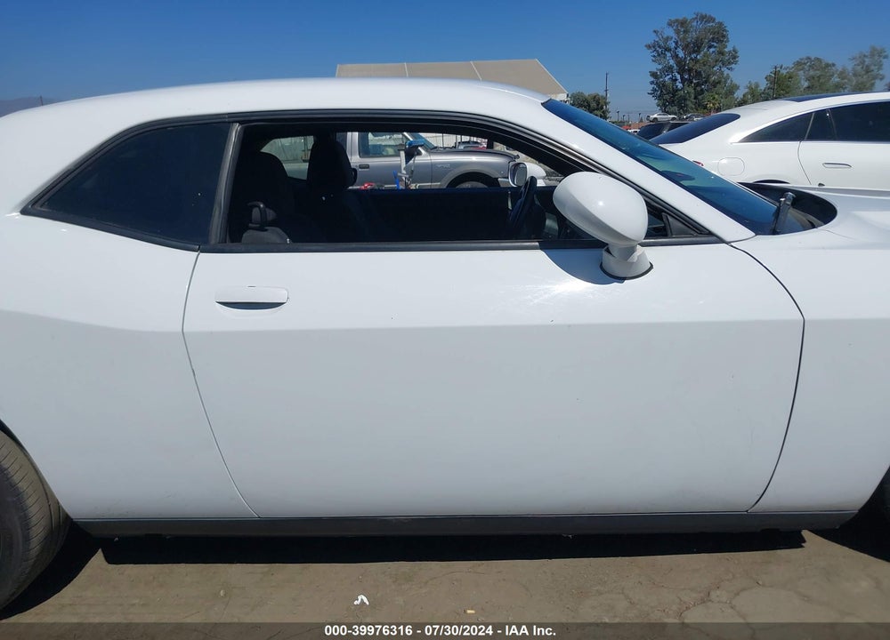 2014 DODGE CHALLENGER SXT VIN: 2C3CDYAG8EH302929
