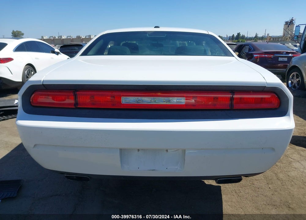 2014 DODGE CHALLENGER SXT VIN: 2C3CDYAG8EH302929