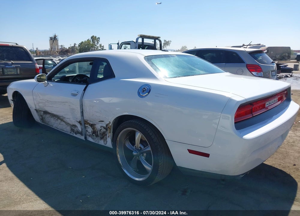 2014 DODGE CHALLENGER SXT VIN: 2C3CDYAG8EH302929