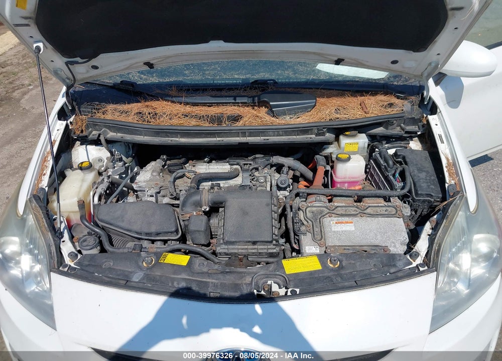 2011 TOYOTA PRIUS TWO VIN: JTDKN3DU9B5351195