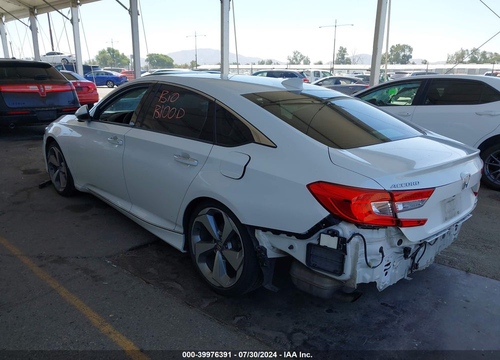 2018 HONDA ACCORD TOURING VIN: 1HGCV1F92JA161098