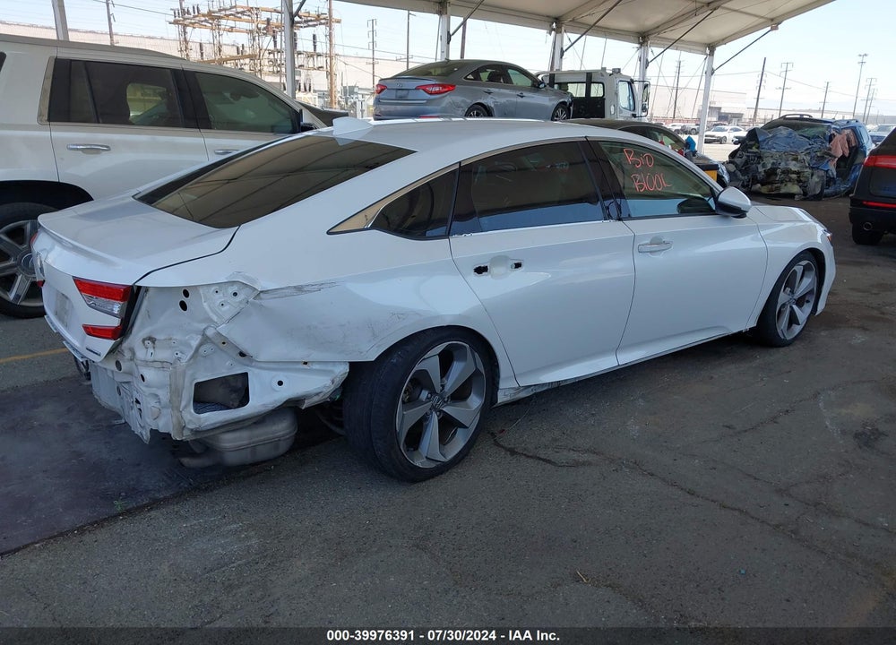 2018 HONDA ACCORD TOURING VIN: 1HGCV1F92JA161098