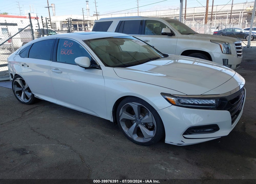 2018 HONDA ACCORD TOURING VIN: 1HGCV1F92JA161098
