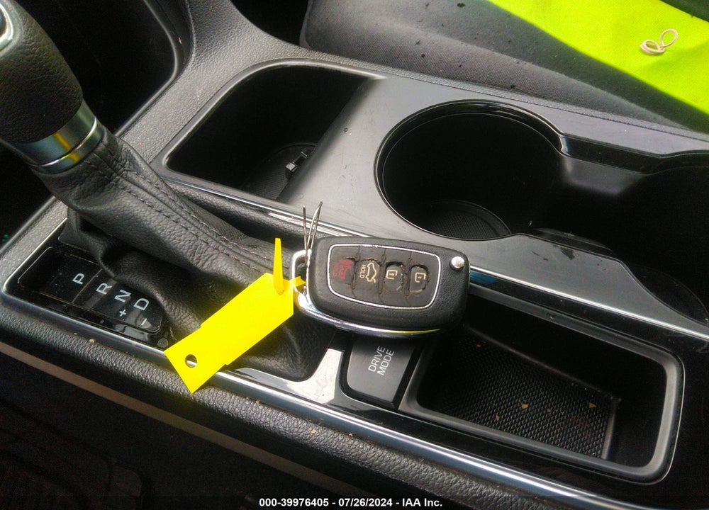 2015 HYUNDAI SONATA SE VIN: 5NPE24AF6FH026107
