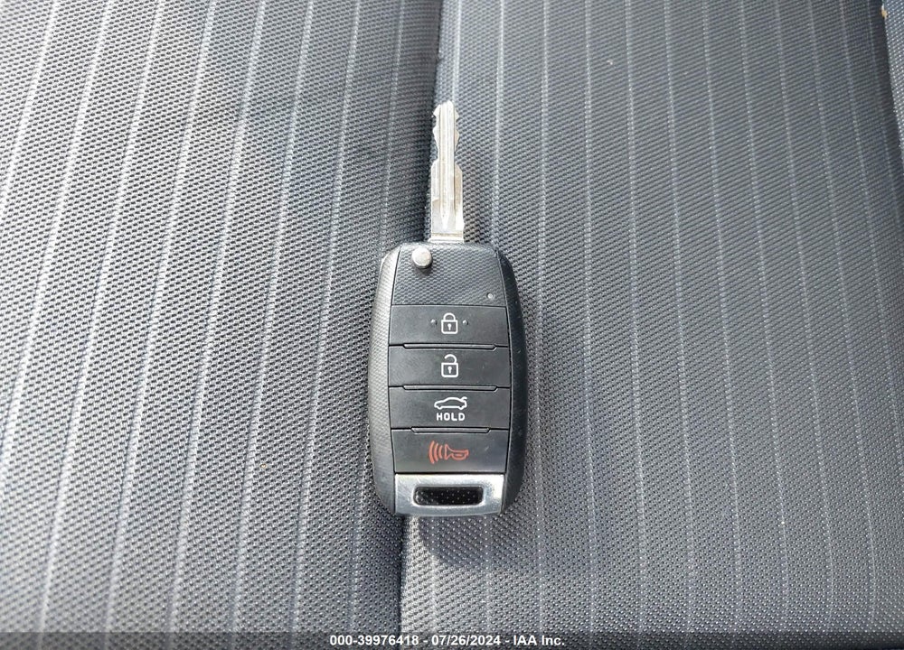 2018 KIA FORTE LX VIN: 3KPFL4A70JE182733