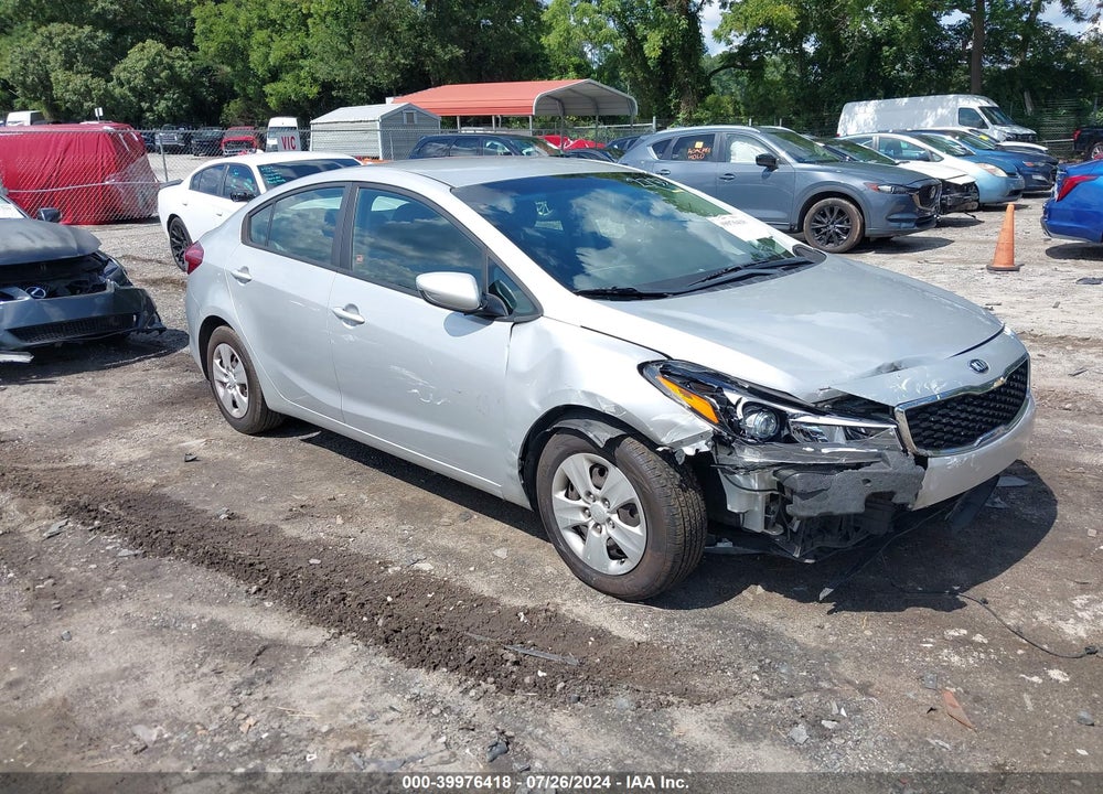 2018 KIA FORTE LX VIN: 3KPFL4A70JE182733