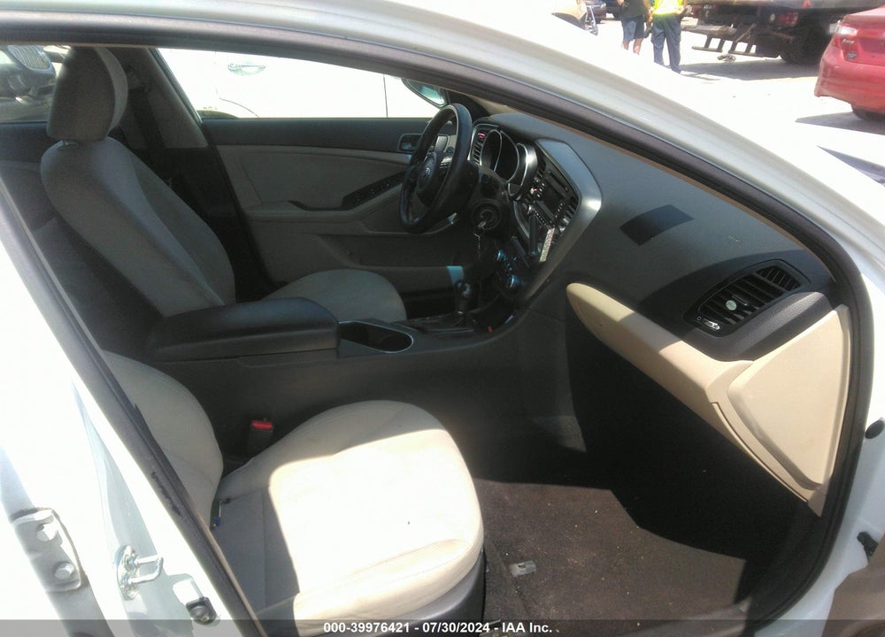 2015 KIA OPTIMA LX VIN: KNAGM4A73F5532437