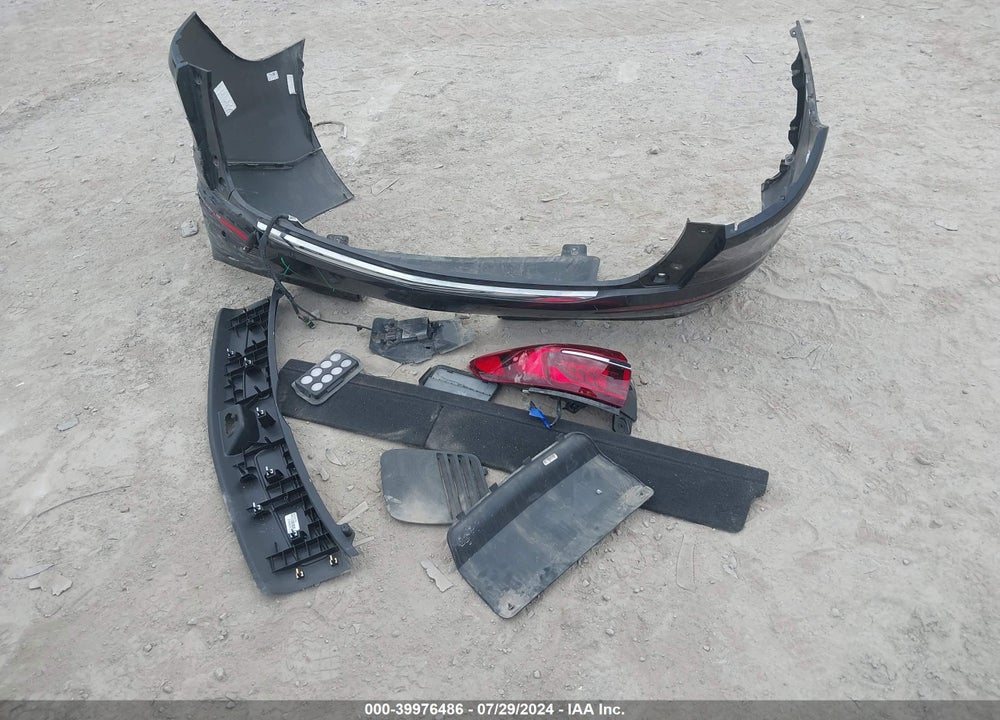 2020 BUICK ENCLAVE FWD ESSENCE VIN: 5GAERBKW7LJ327925