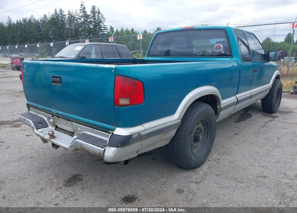 1995 CHEVROLET S TRUCK S10 VIN: 1GCCT19Z6S8172758