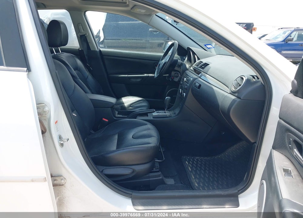 2008 MAZDA 3 S GRAND TOURING VIN: JM1BK343981825341