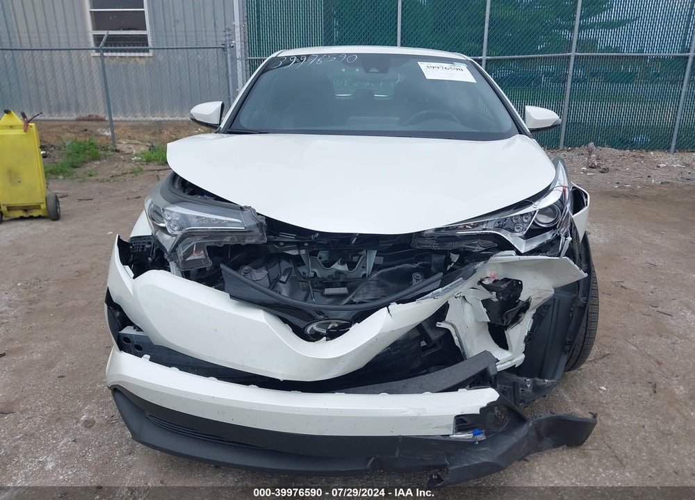 2018 TOYOTA C-HR XLE PREMIUM VIN: JTNKHMBX5J1005477