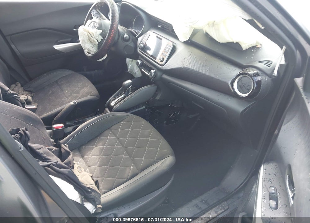 2018 NISSAN KICKS VIN: 3N1CP5CU7JL535421