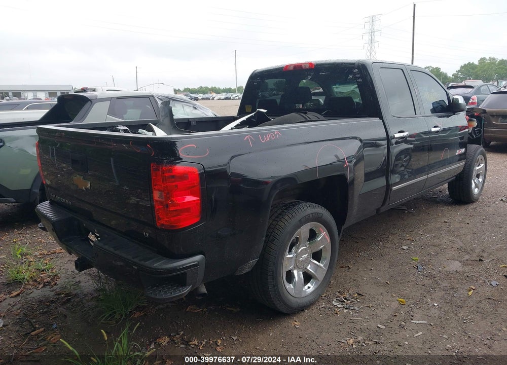 2015 CHEVROLET SILVERADO 1500 LT VIN: 1GCVKREC4FZ269369