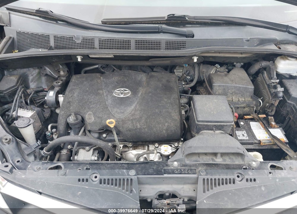 2019 TOYOTA SIENNA LE 8 PASSENGER VIN: 5TDKZ3DC7KS012084