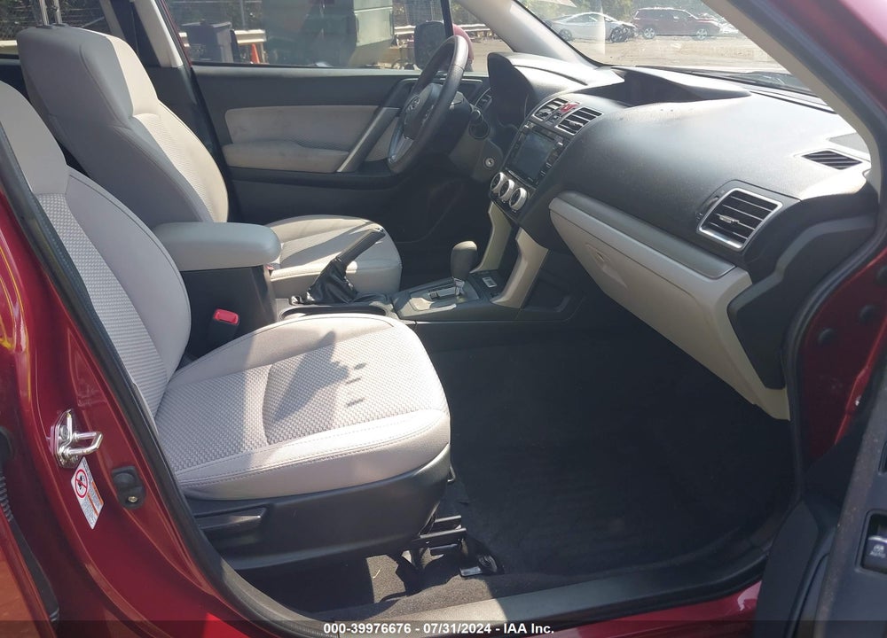 2018 SUBARU FORESTER 2.5I PREMIUM VIN: JF2SJAEC4JH525744