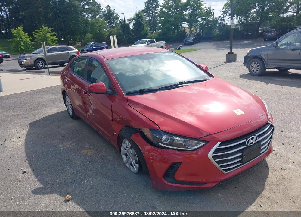 2018 HYUNDAI ELANTRA SE VIN: 5NPD74LF4JH385586