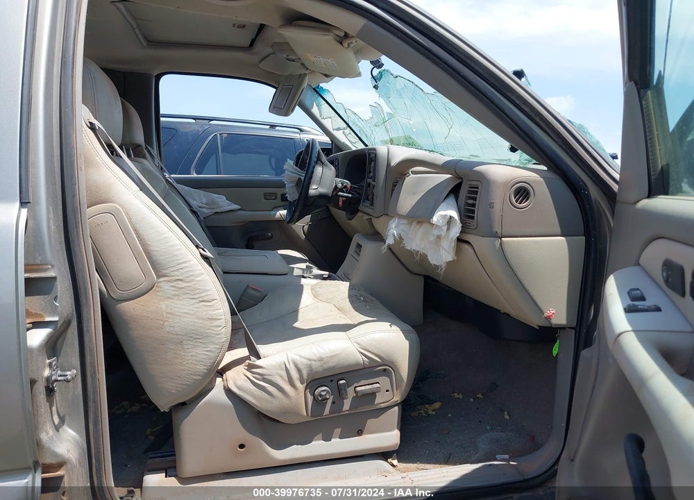 2001 CHEVROLET TAHOE LT VIN: 1GNEK13TX1R192382