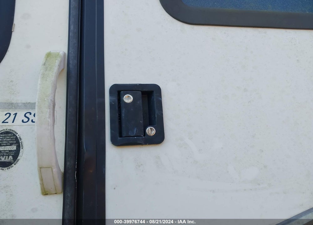 2010 FLAGSTAFF SHAMROCK VIN: 4X4TFLW23AD105500