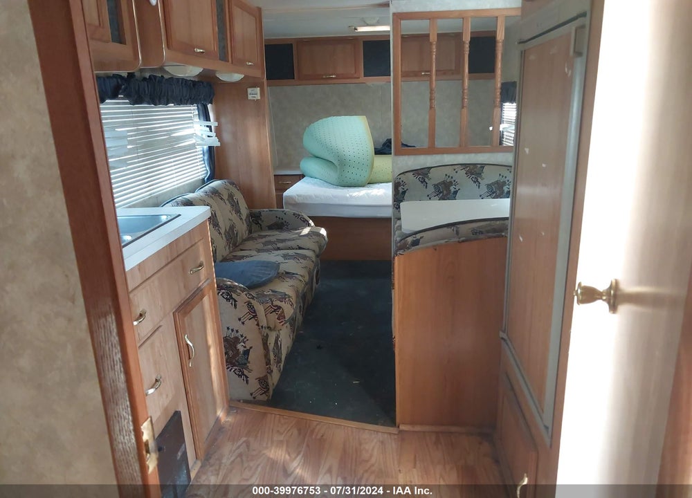 2003 COACHMEN SPIRIT OF AMERICA VIN: 1TC2B217931204616