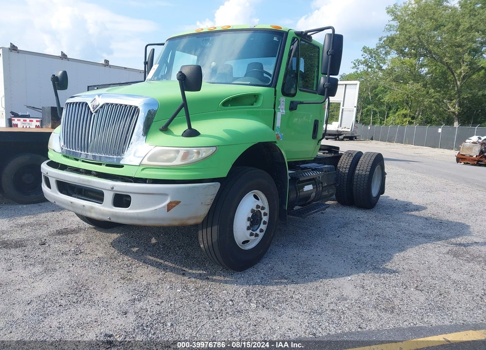 2006 INTERNATIONAL 4000 4400 VIN: 1HSMKAAN46H325585