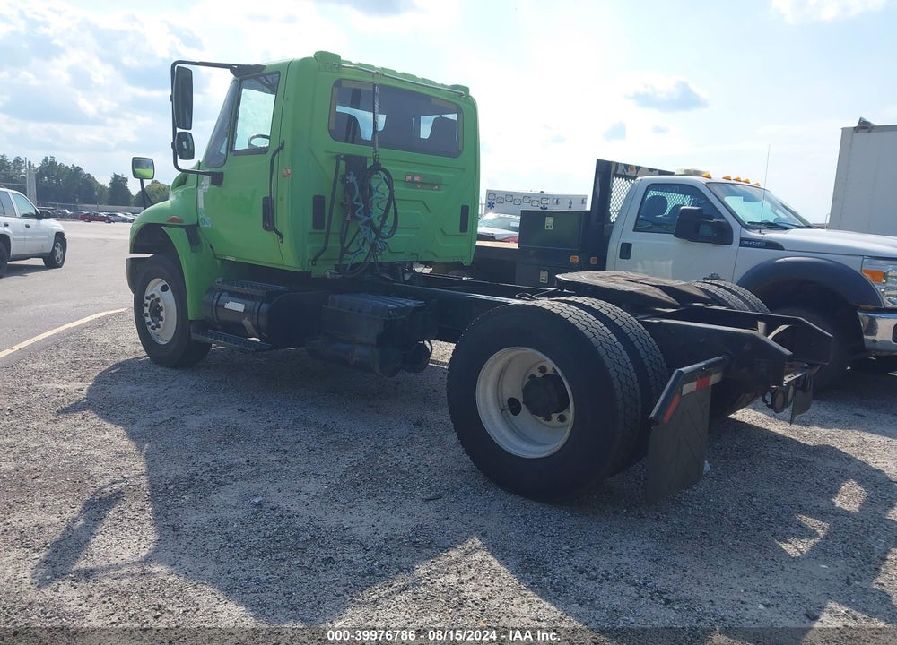2006 INTERNATIONAL 4000 4400 VIN: 1HSMKAAN46H325585