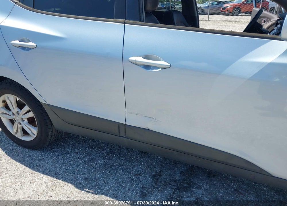 2012 HYUNDAI TUCSON GLS VIN: KM8JUCACXCU493682