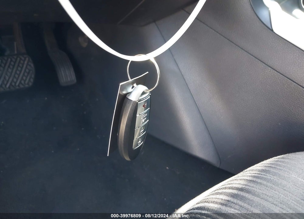 2017 NISSAN SENTRA SV VIN: 3N1AB7APXHY308879